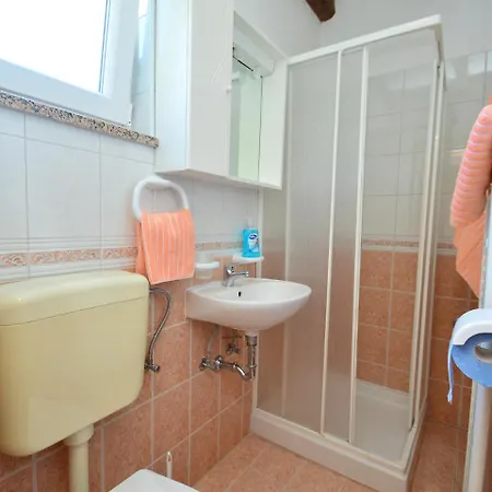 Apartman Alenka Vinez